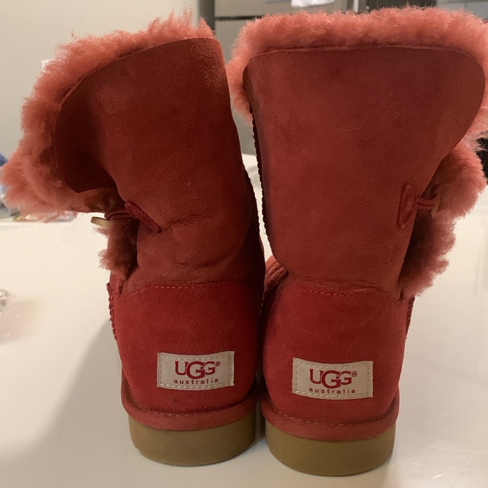 Uggs - Like new!